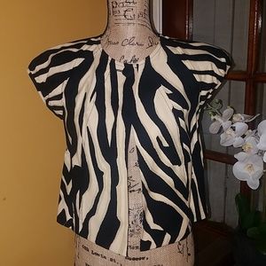 Sold----🔥By Express: Short Sleeve Jacket!🔥